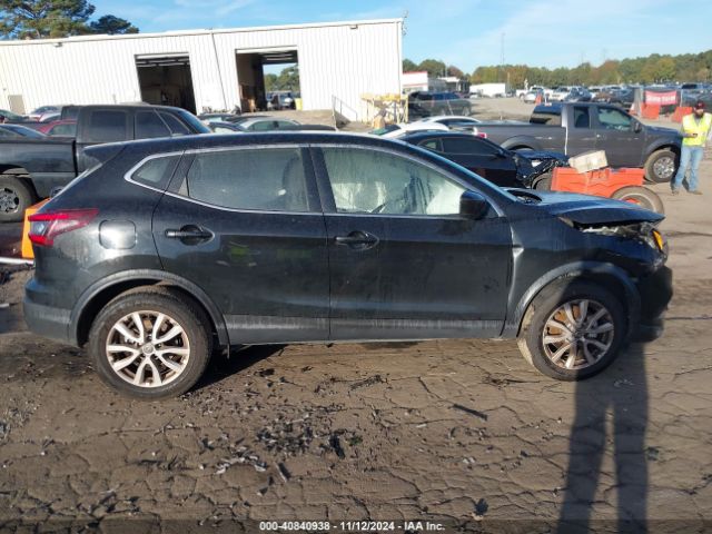 JN1BJ1AV9MW563933 Nissan Rogue Sport S Fwd Xtronic Cvt