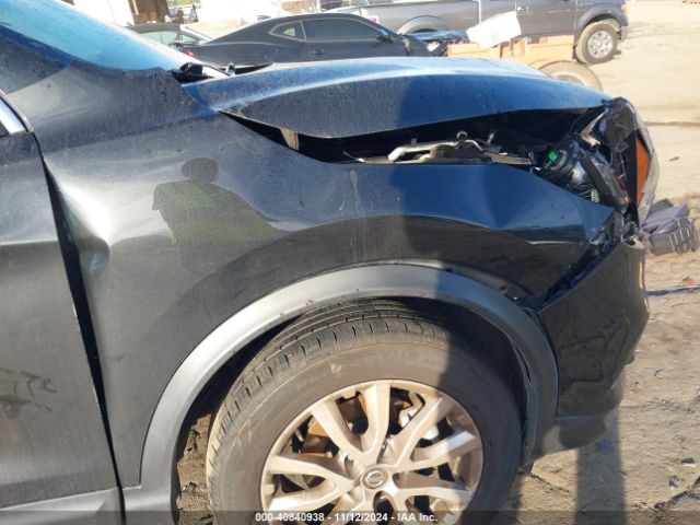 JN1BJ1AV9MW563933 Nissan Rogue Sport S Fwd Xtronic Cvt