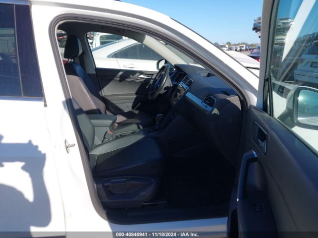 3VV3B7AX2JM087704 Volkswagen Tiguan 2.0t Se/2.0t Sel