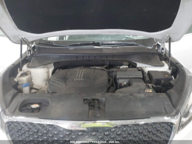 5XYPGDA50GG011760 KIA Sorento 3.3l Lx