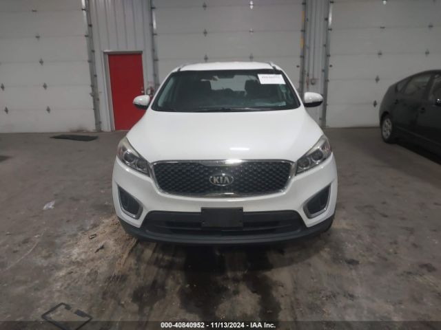 5XYPGDA50GG011760 KIA Sorento 3.3l Lx