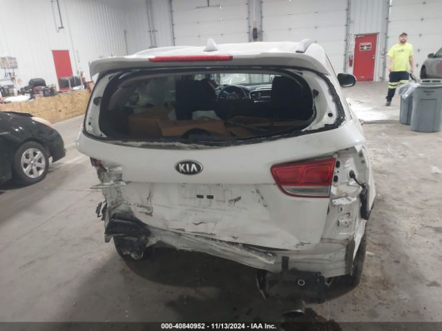 5XYPGDA50GG011760 KIA Sorento 3.3l Lx