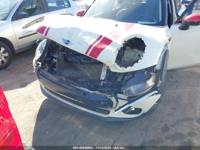 WMWLN5C50H2E32185 Mini Clubman Cooper