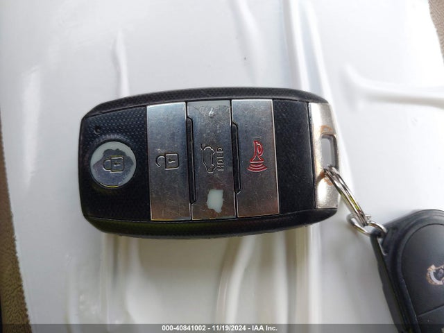 5XYKU4A7XFG622821 KIA Sorento Ex V6