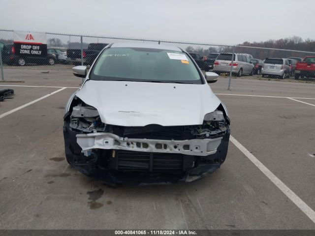 1FADP3F21EL160472 Ford FOCUS SE