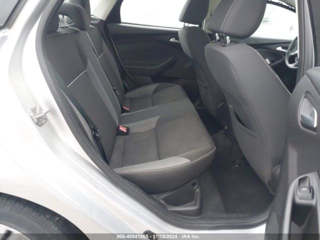 1FADP3F21EL160472 Ford FOCUS SE