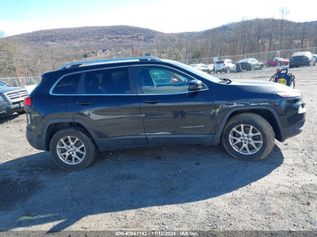 1C4PJMCB2EW146243 Jeep Cherokee Latitude