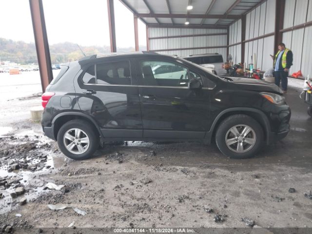 3GNCJPSB7HL132566 Chevrolet Trax Lt