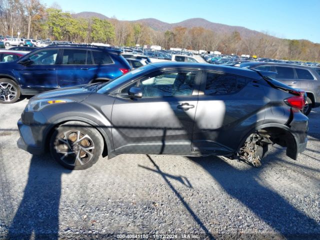 NMTKHMBX1JR059834 Toyota C-HR XLE