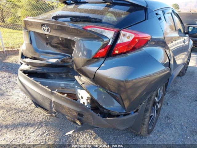NMTKHMBX1JR059834 Toyota C-HR XLE