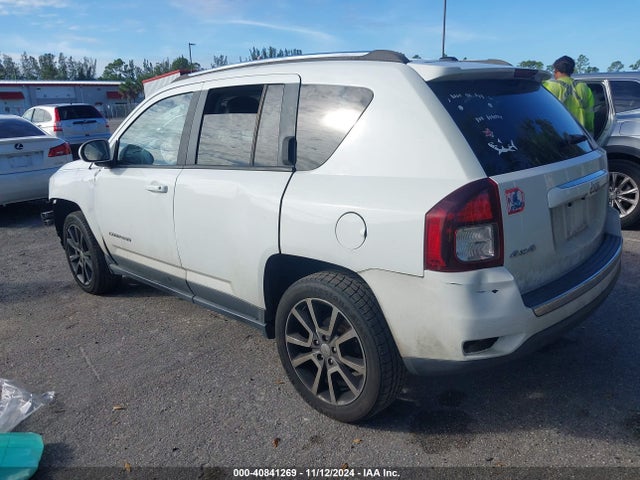 1C4NJDEB5HD177975 Jeep Compass High Altitude 4x4
