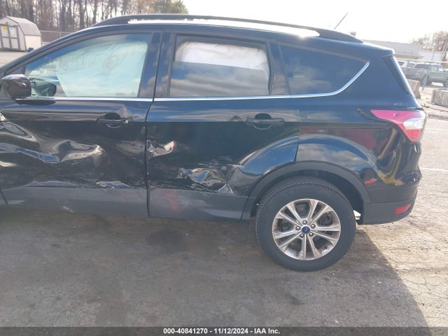 Ford ESCAPE SE 2018 1FMCU9GD4JUB01059 Image 17