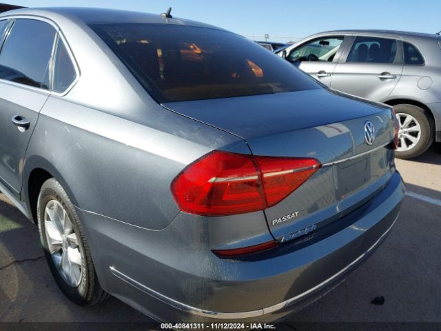 1VWAS7A30GC046028 Volkswagen Passat 1.8t S