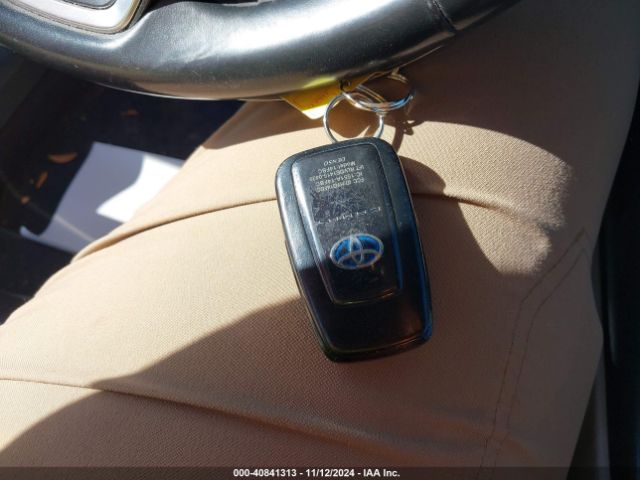 4T1B21HK7JU009363 Toyota Camry Hybrid Xle