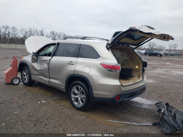 Toyota Highlander Xle V6 2014 5TDJKRFH0ES030765 Image 3