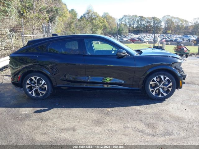 3FMTK3SU3NMA23670 Ford Mustang Mach-e Premium