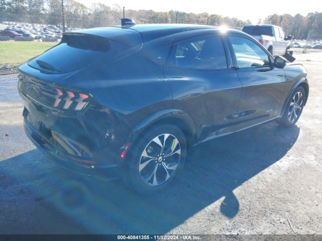 3FMTK3SU3NMA23670 Ford Mustang Mach-e Premium