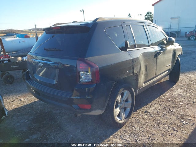 1C4NJDBB3GD804658 Jeep Compass Sport