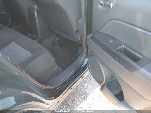 1C4NJDBB3GD804658 Jeep Compass Sport