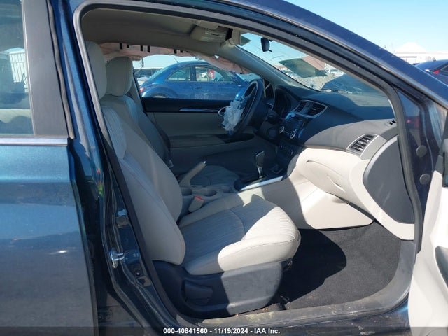3N1AB7AP6HY260992 Nissan SENTRA SV