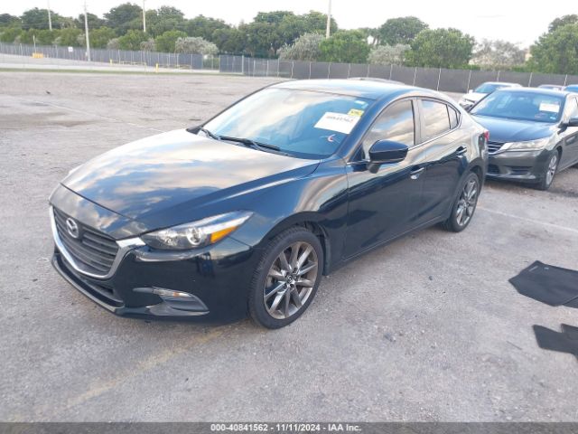 3MZBN1V3XJM209292 Mazda Mazda3 Touring