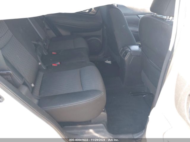 KNMAT2MT9JP573886 Nissan ROGUE SV