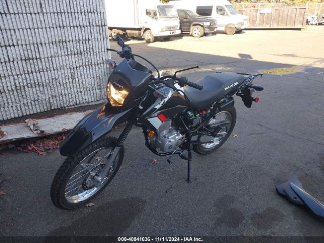 2024 HONDA XR150L 3H1KD1315RD102598 Photo 1