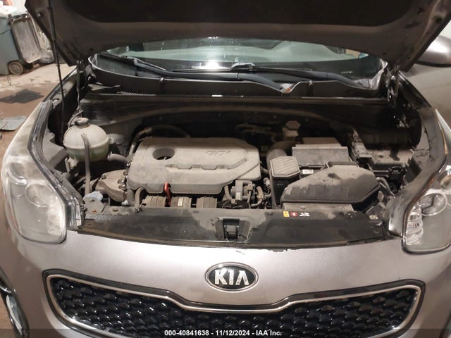 KNDPMCAC6H7129442 KIA Sportage Lx