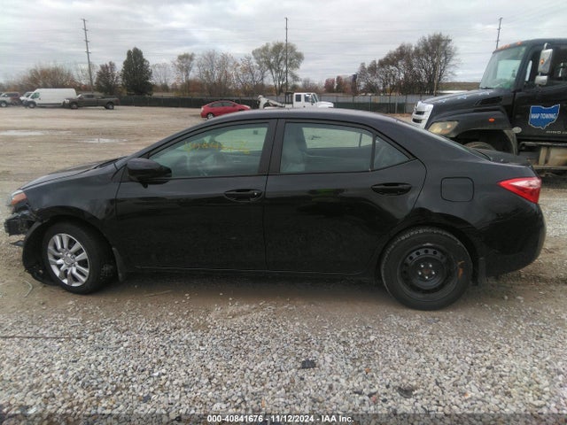 Toyota COROLLA LE 2018 2T1BURHE2JC075386 Image 14