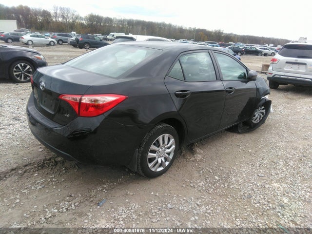 Toyota COROLLA LE 2018 2T1BURHE2JC075386 Image 4