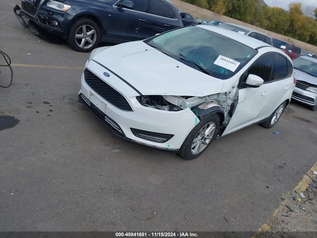 Ford FOCUS SE 2016 1FADP3K28GL344719 Image 2