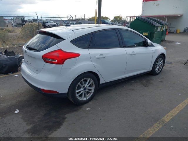 Ford FOCUS SE 2016 1FADP3K28GL344719 Image 4