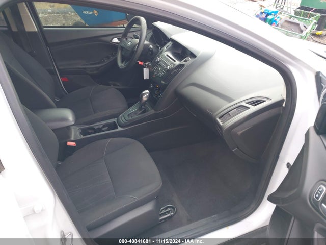 Ford FOCUS SE 2016 1FADP3K28GL344719 Image 5