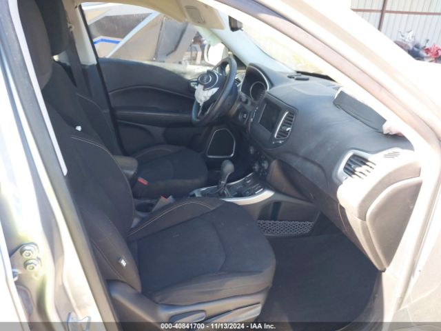 3C4NJDABXLT219467 Jeep Compass Sport 4x4