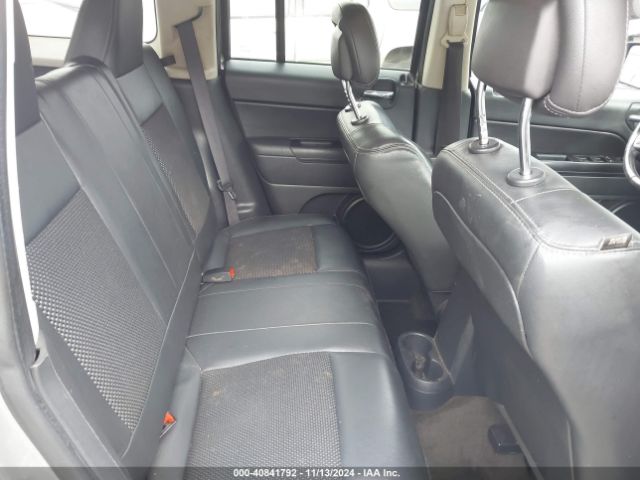 1C4NJPBA5GD716963 Jeep Patriot Sport Se