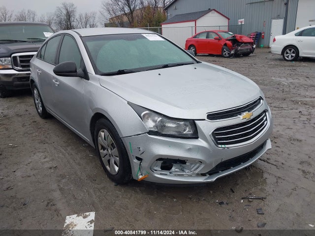 2015 1G1PA5SG7F7177379 main image