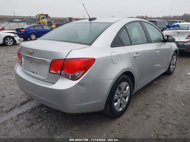 Chevrolet Cruze Ls Auto 2015 1G1PA5SG7F7177379 Image 4