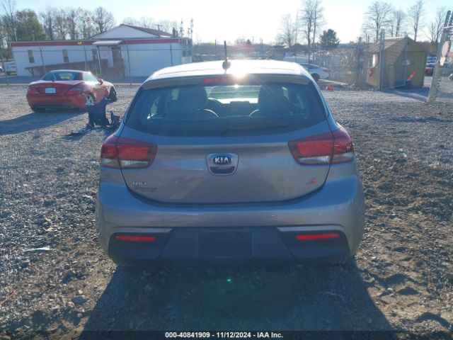 3KPA25AD8ME386645 KIA Rio 5-door S