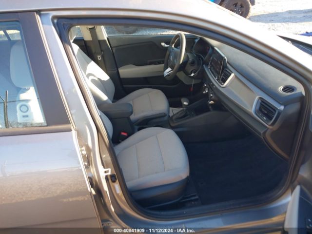 3KPA25AD8ME386645 KIA Rio 5-door S
