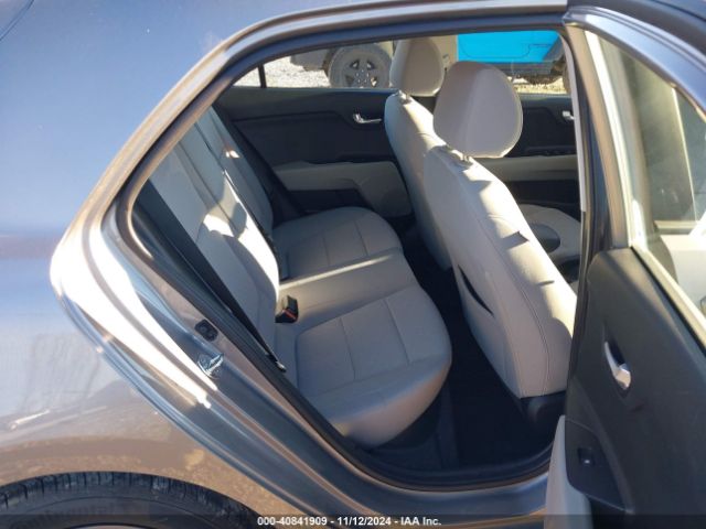 3KPA25AD8ME386645 KIA Rio 5-door S