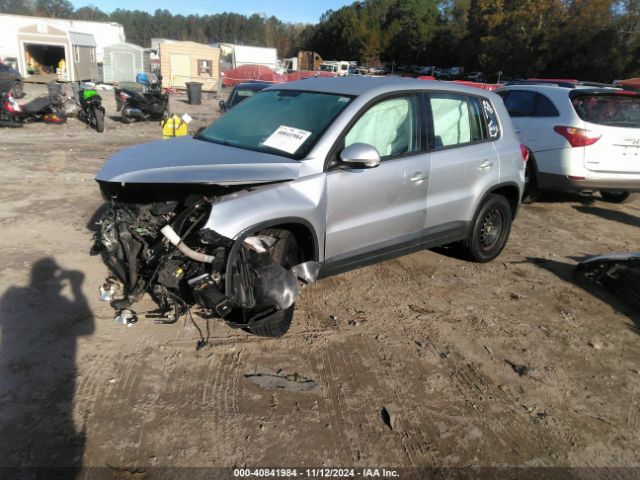 WVGAV7AX0HK047714 Volkswagen Tiguan 2.0t/2.0t S