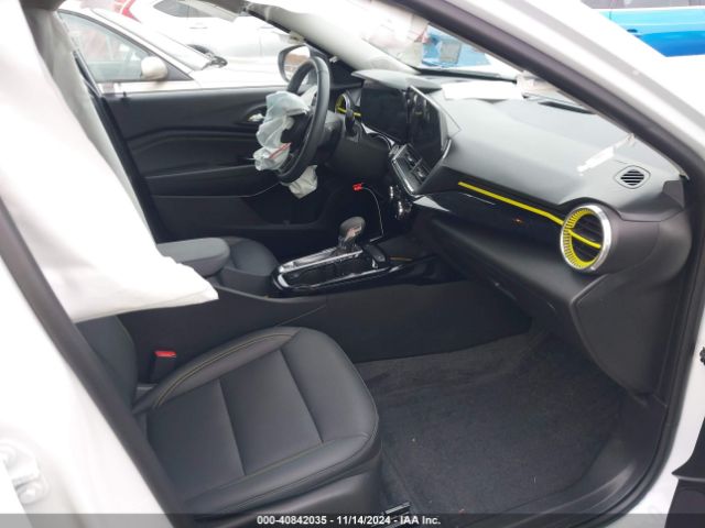 KL77LKE28RC131293 Chevrolet Trax Fwd Activ