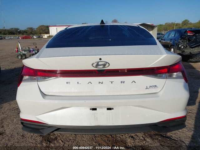 Hyundai ELANTRA SEL 2022 5NPLM4AG2NH059419 Image 17
