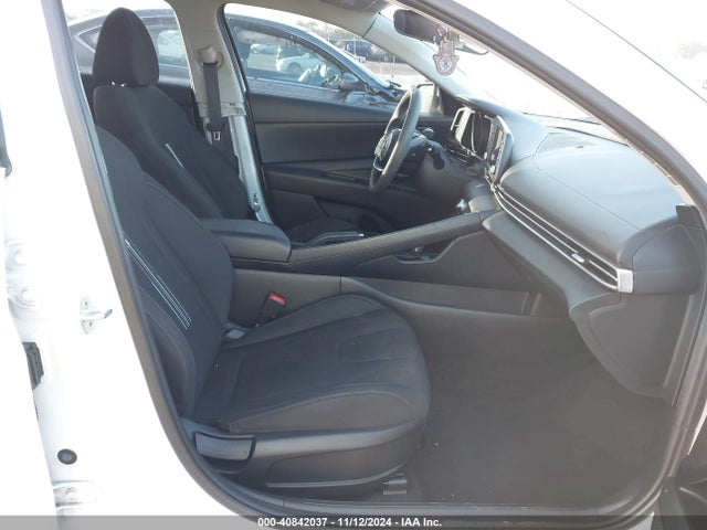 Hyundai ELANTRA SEL 2022 5NPLM4AG2NH059419 Image 5