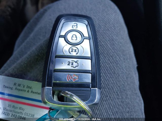 3FA6P0RU3KR157123 Ford Fusion Hybrid Titanium