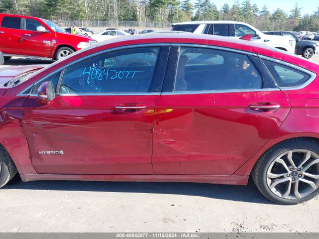 3FA6P0RU3KR157123 Ford Fusion Hybrid Titanium