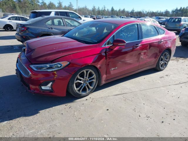 3FA6P0RU3KR157123 Ford Fusion Hybrid Titanium