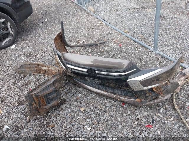 JA4AP3AU1JZ000910 Mitsubishi Outlander Sport 2.0 Es