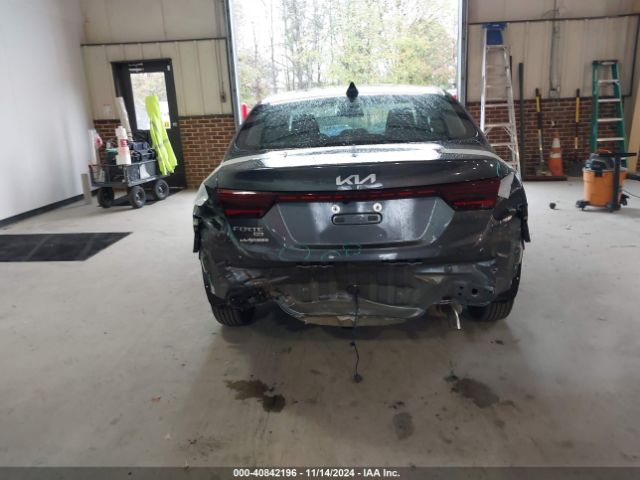 3KPF24ADXRE695590 KIA FORTE LX