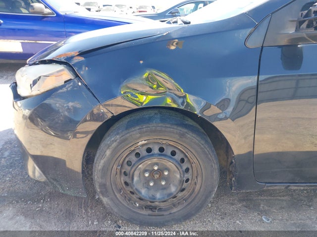 Toyota COROLLA LE 2016 5YFBURHE2GP439881 Image 17